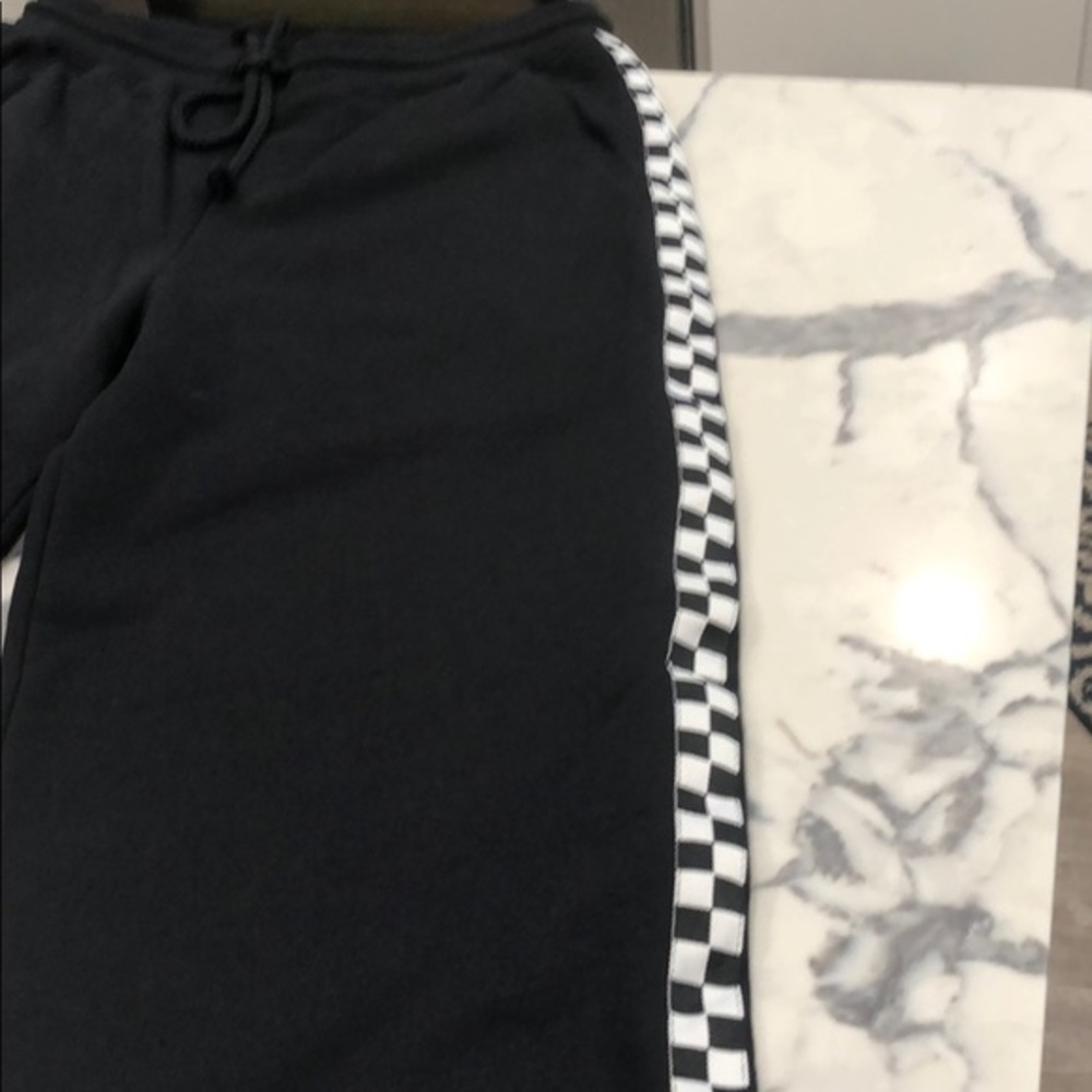 Vans checkered sweats!! Multiple sizes! NWT 🔥🔥 - Picture 2 of 5